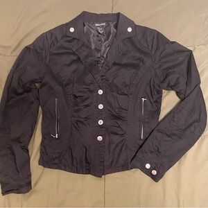 Black Button-Up Women's fitted spring jacket